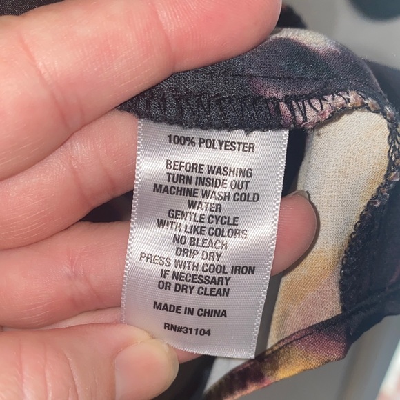 The Limited Multicolor Patterned Blouse - Picture 7 of 10